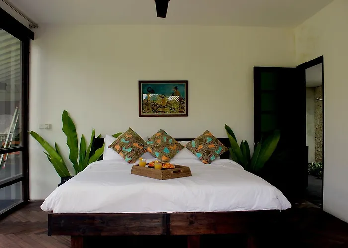 Villa Beautiful 4 Bedroom Garden View