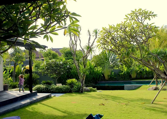 Beautiful 4 Bedroom Garden View *