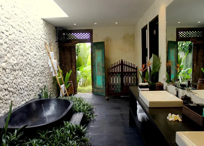Beautiful 4 Bedroom Garden View